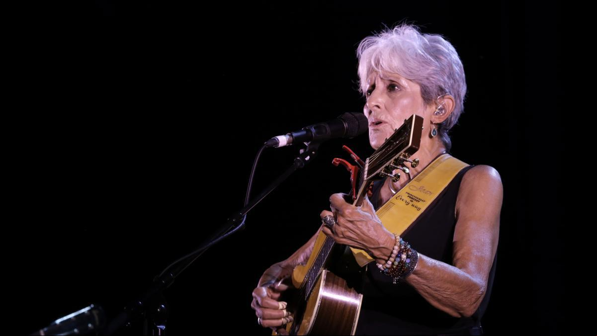Joan Baez, 80 años de voz, símbolo y coherencia