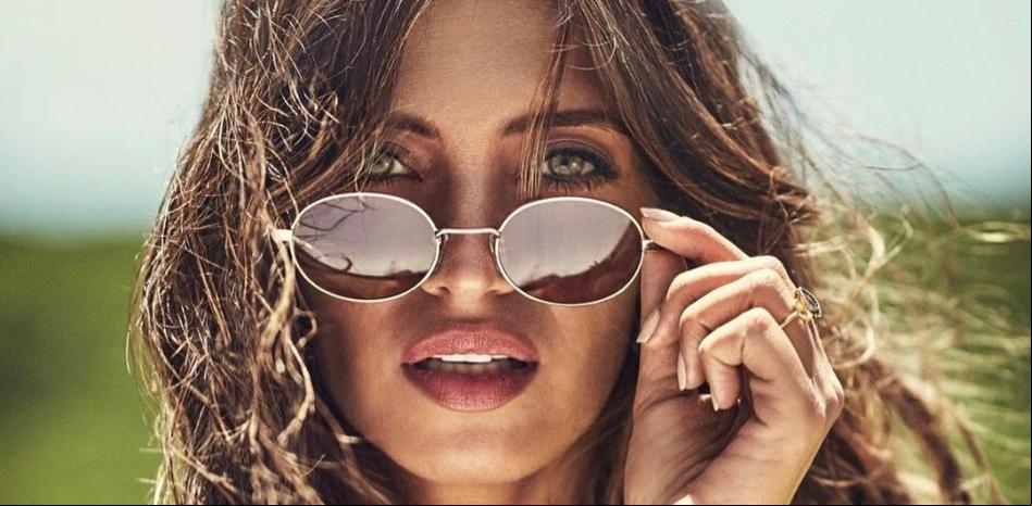 Sara Carbonero tiene el vestido ideal para verano que puedes comprar rebajado