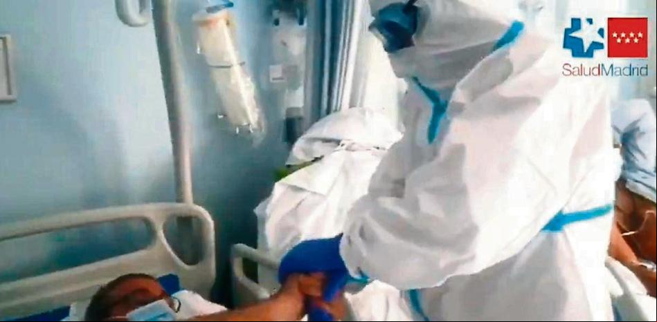 El vínculo emocional de un médico con un paciente de covid en coma