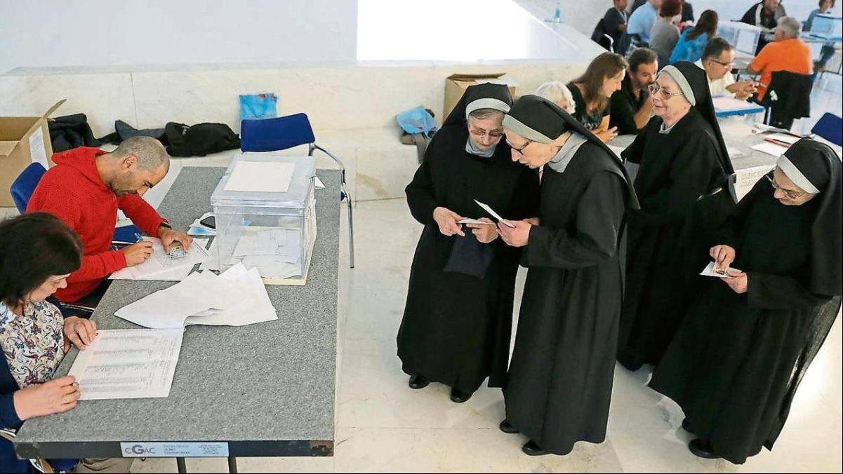 La demanda de voto por correo para las elecciones del 18-F crece un 35% respecto a 2016