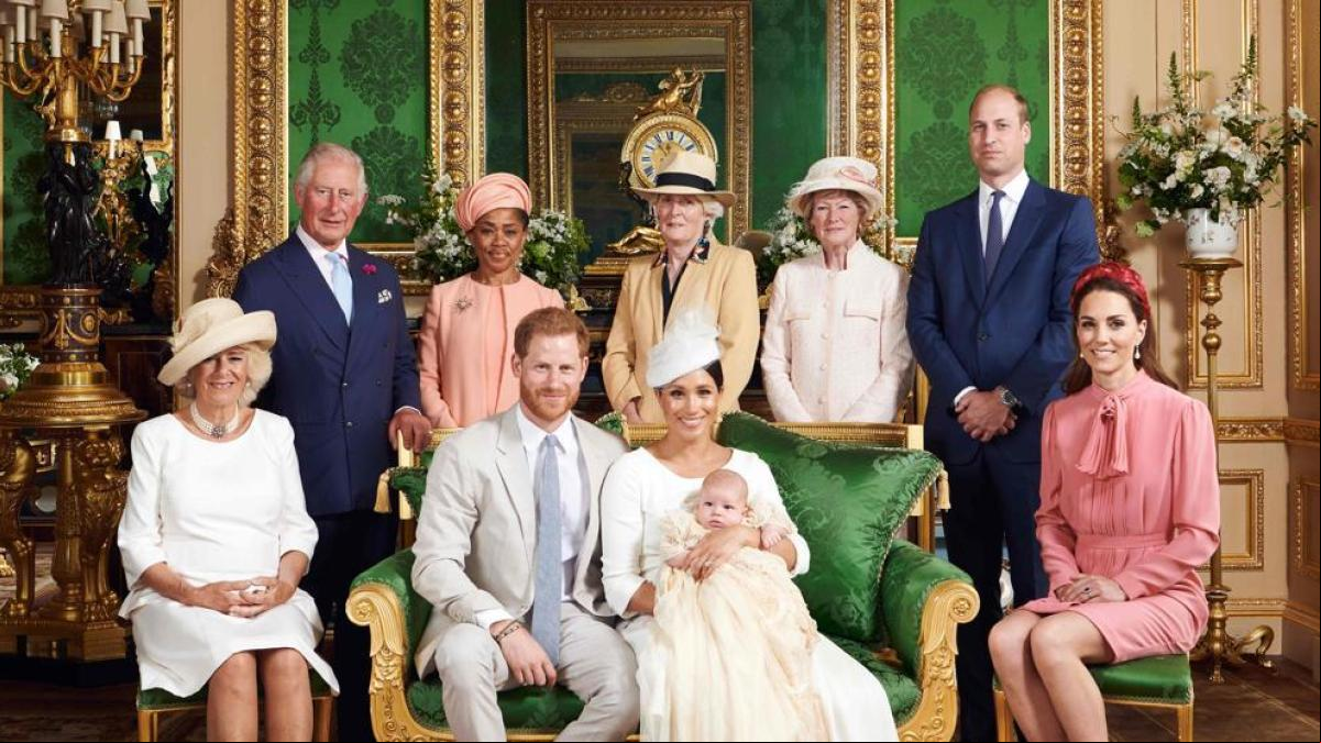 Las manías y peleas de los Windsor según sus sirvientes Las manías y peleas de los Windsor según sus sirvientes