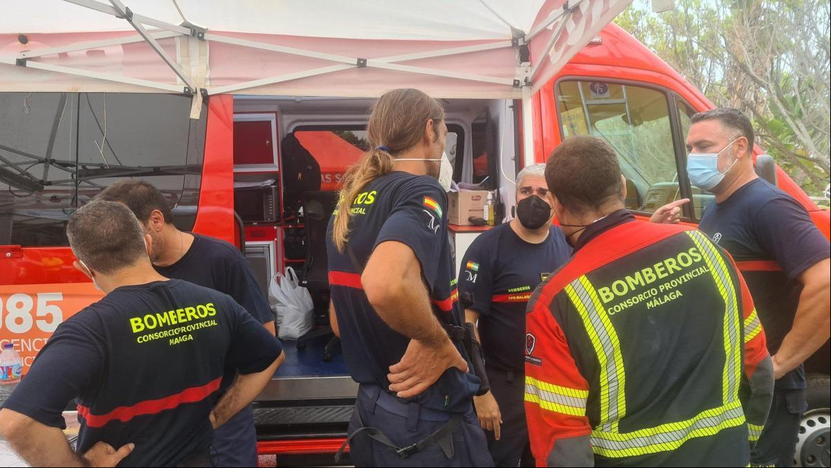 Tragedia en Mijas (Málaga): una persona muere tras caer su coche y arder