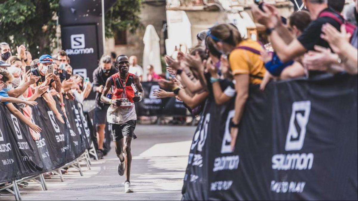 De la pobreza extrema en Kenia a la cumbre de los maratones de montaña