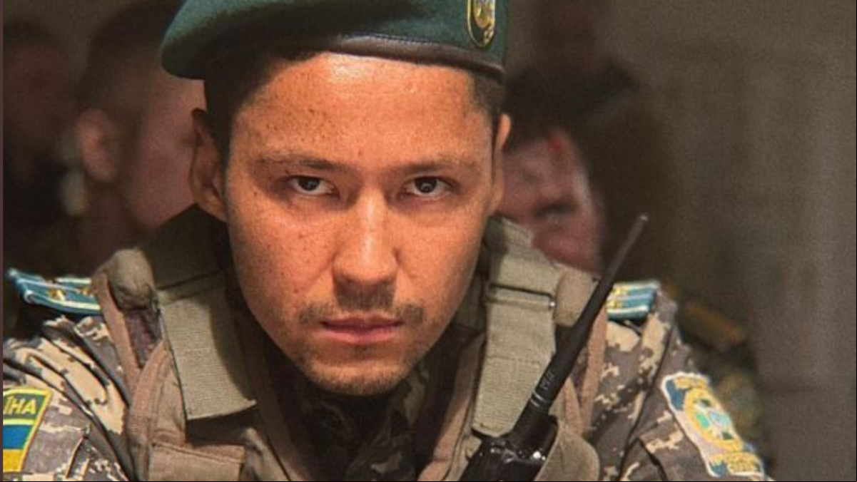 El actor ucraniano de 33 años Pasha Lee muere en un bombardeo cerca de Kyiv