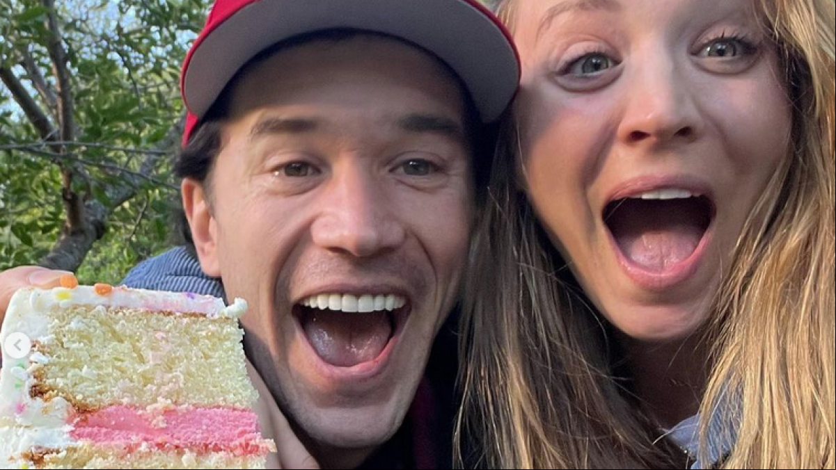 Kaley Cuoco (The Big Bang Theory) anuncia que espera una hija en 2023