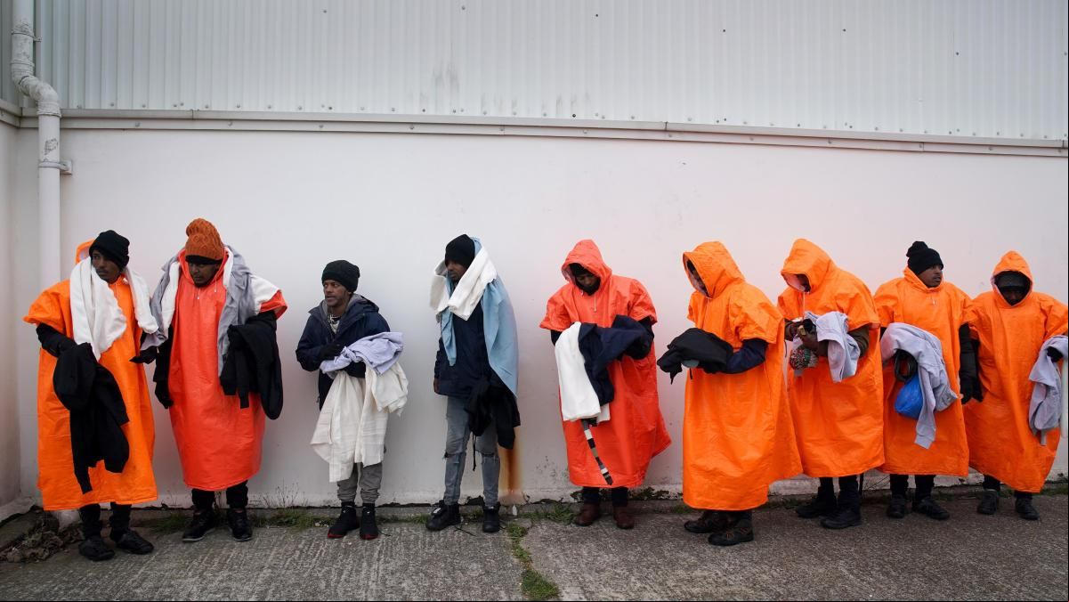 Muere un hombre de 26 años recluido en un centro de detención de migrantes en el Reino Unido