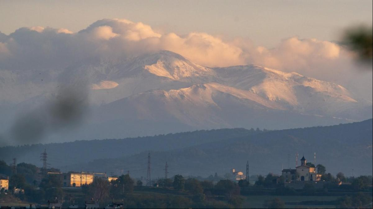 El mayo nevado de la Tossa dAlp