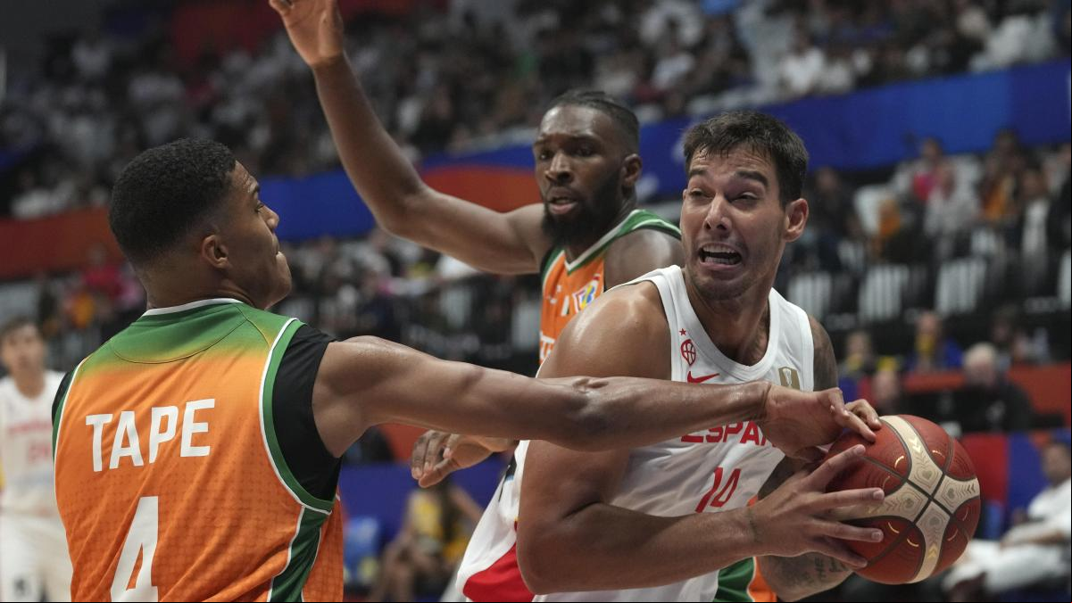 La defensa del título mundial arranca con un festín
