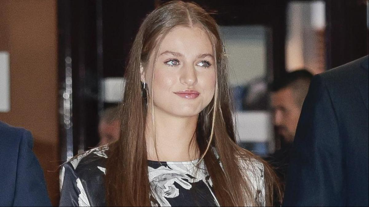 La princesa Leonor reinventa el ‘peinado Spice Girls’ que lucen Hailey Bieber y Bella Hadid