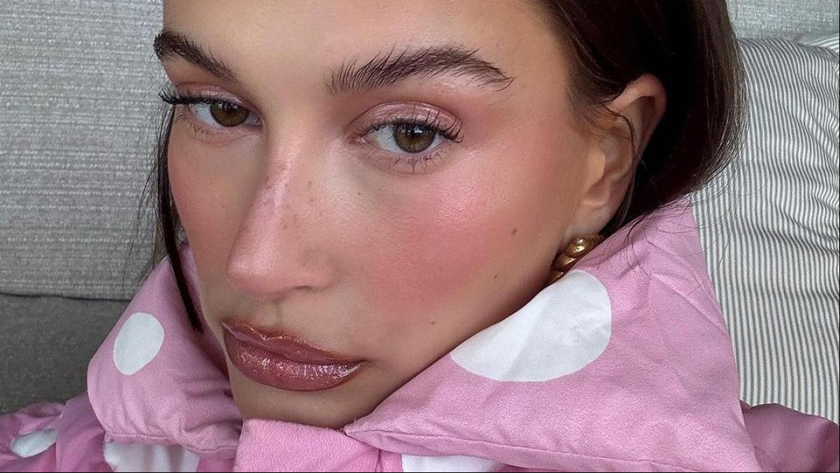 El maquillaje inspirado en El Cascanueces que Hailey Bieber quiere poner de moda estas fiestas