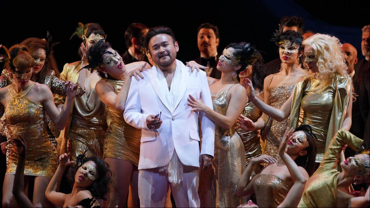 Bronca en el Real por un Rigoletto que clama contra el abuso sexual