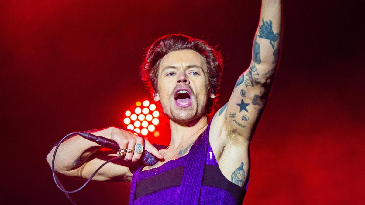 Harry Styles cambia de década