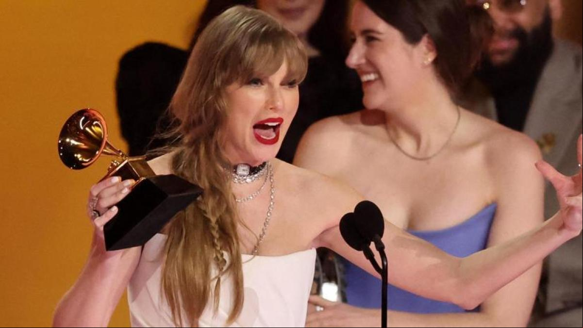 Taylor Swift supera a Sinatra y hace historia en los Grammy 2024