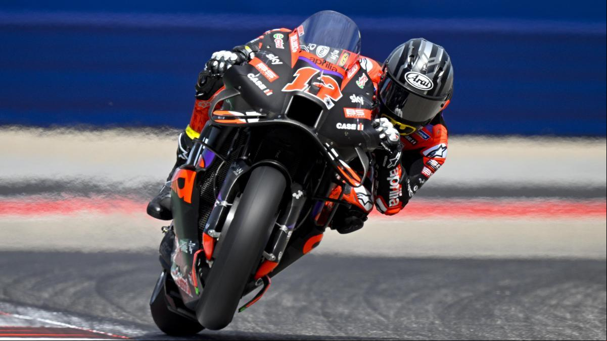 Viñales vuelve a aplastar en el Sprint, con Marc Márquez detrás y Martín, tercero