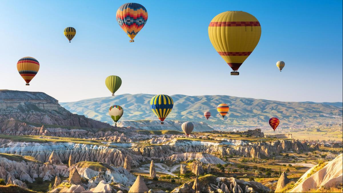 Granada, Gran Canaria o la Capadocia, destinos asequibles para viajeros indecisos