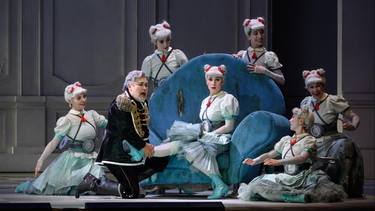 ¡Larga vida a Camarena y ‘La Cenerentola’!