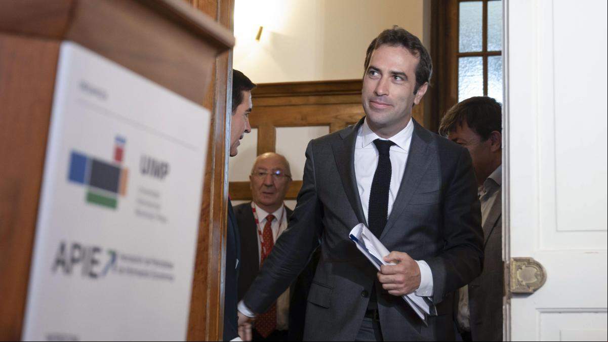 Carlos Cuerpo reitera su oposición a la opa del BBVA sobre Banc Sabadell