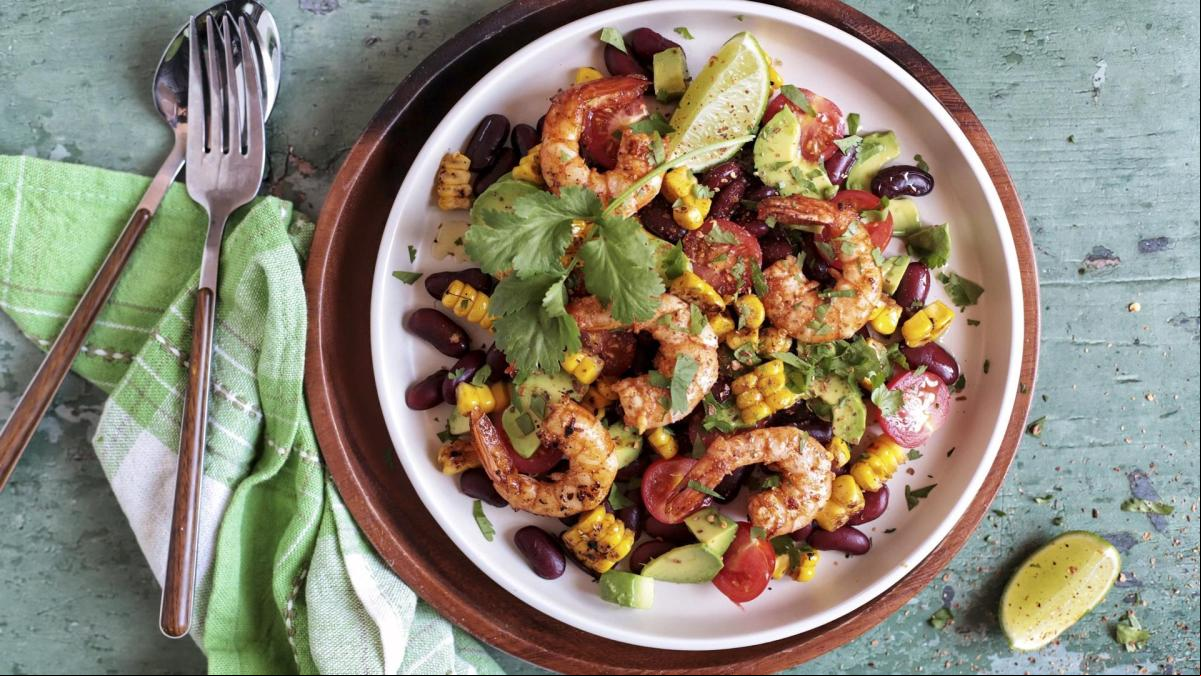 La receta de ensalada de langostinos más veraniega