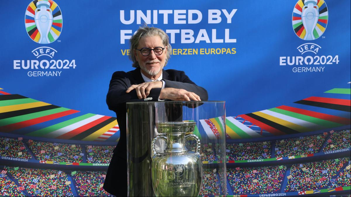 Harald Schumacher: “Mi jugador español preferido es Cucurella, y no sólo por el pelo”