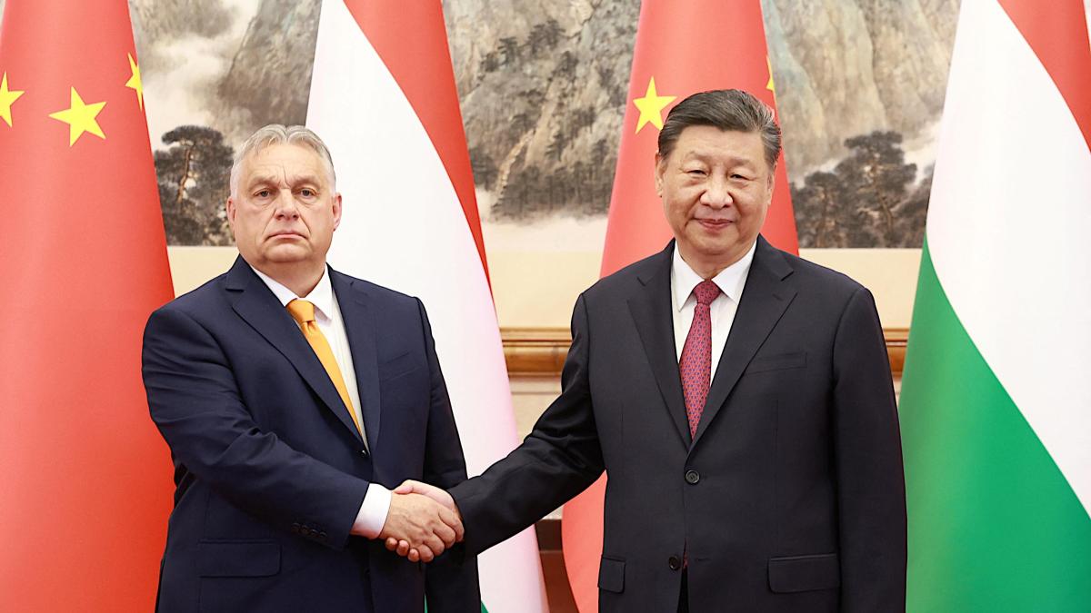 Orbán trata con Xi sobre la guerra en Ucrania en una visita sorpresa a Pekín