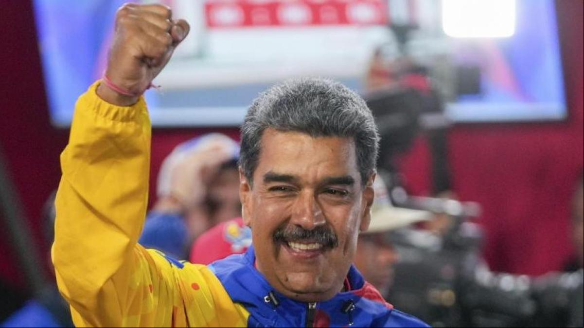 La “farsa” democrática
