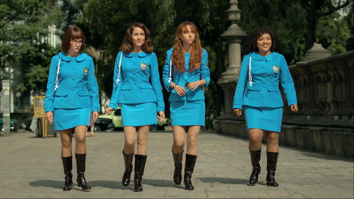 Apple + sube la apuesta hispanohablante con la serie mexicana Las azules