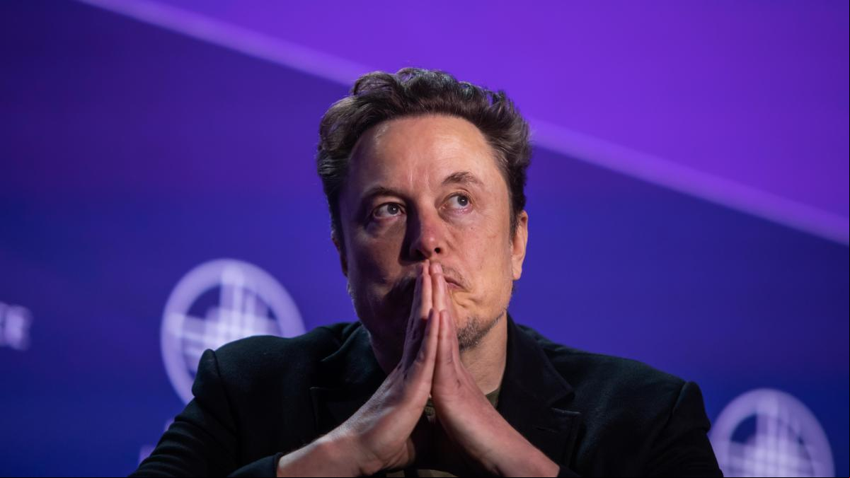 Elon Musk se consolida como el peor enemigo de X y va sumando detractores