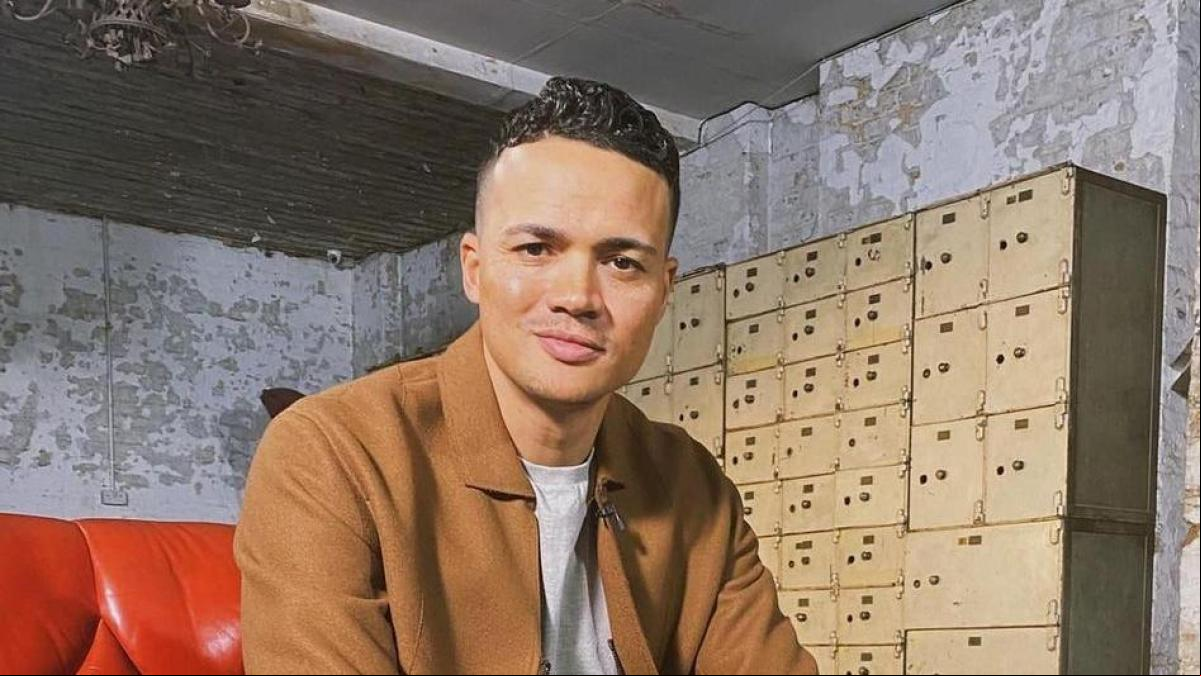 La BBC despide en directo al ex futbolista Jermaine Jenas por “comportamiento inapropiado”: “No estoy contento”