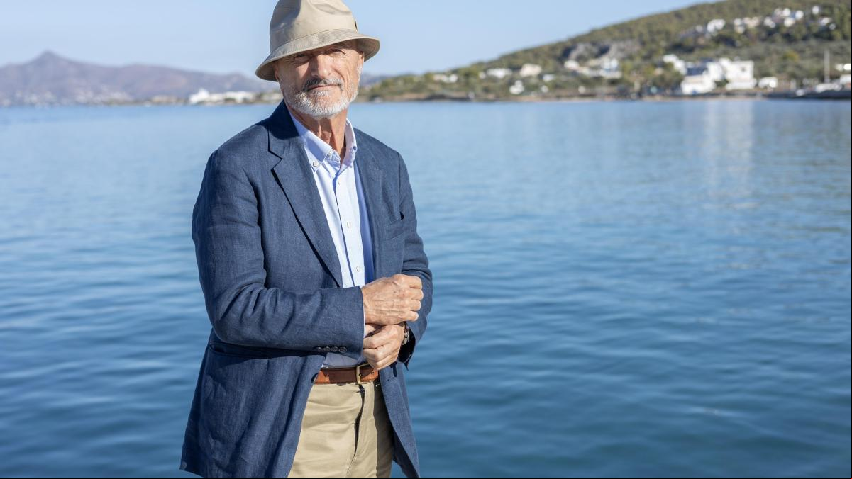 Pérez-Reverte: “A la que el mundo falla, los jóvenes creen que todo se desmorona. Es culpa nuestra”
