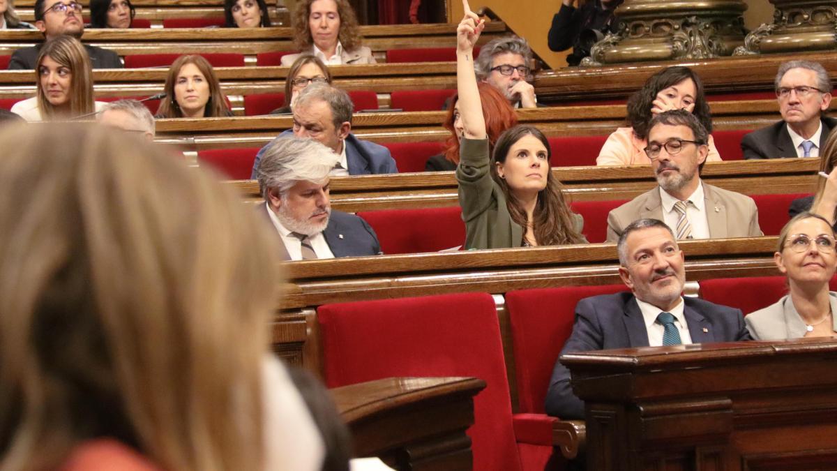 El Parlament cambia de tercio El Parlament cambia de tercio