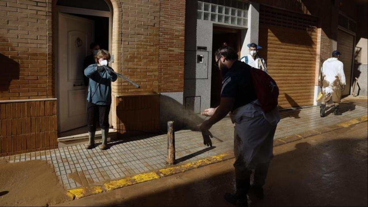 Precaución: bebed solo agua embotellada