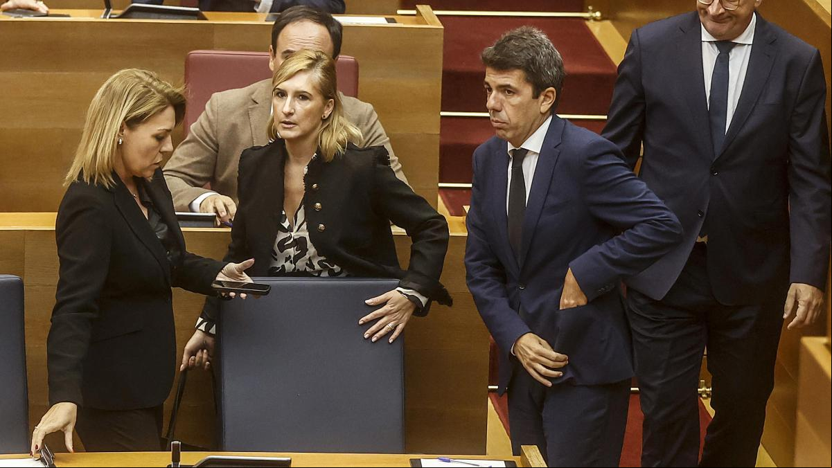 Pradas tuvo problemas para hablar con Mazón por teléfono en momentos claves de la dana