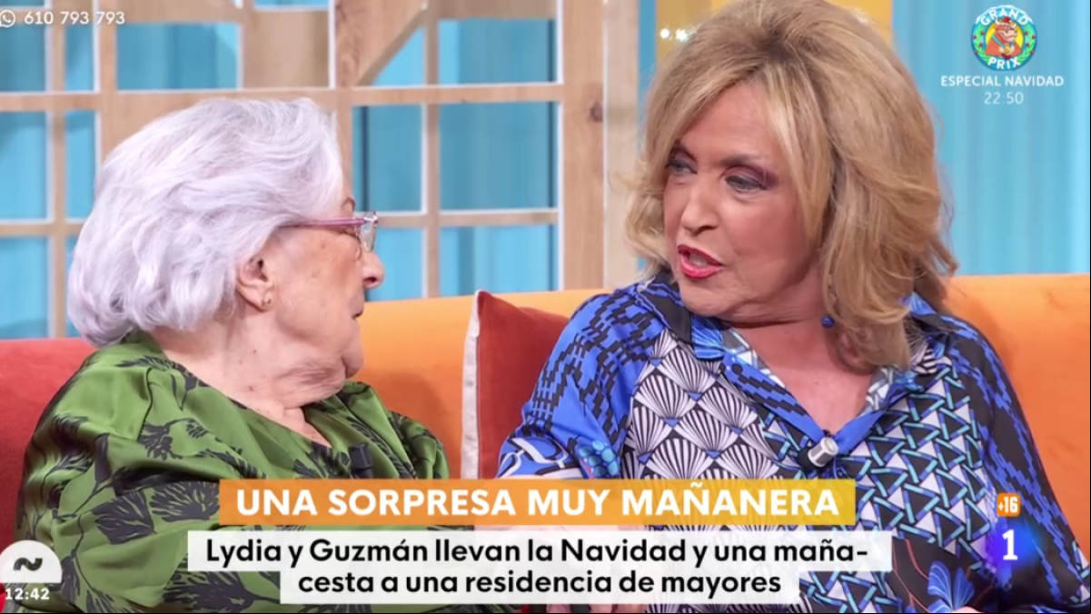 Lydia Lozano, emocionada al llevar la Navidad a una residencia de mayores con una gran cesta de Mañaneros: Maravilloso