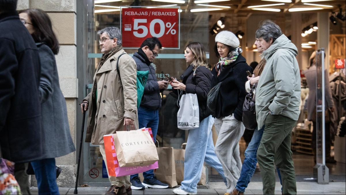 El freno de la inflación y los tipos anima el consumo en Navidad y Reyes