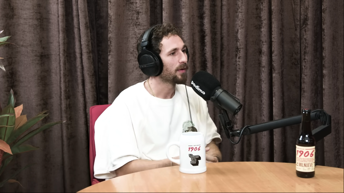 La surrealista experiencia en un tanatorio de David Castillo, Jonathan en Aída, tras la muerte de su padre: “La gente no ve desde fuera”
