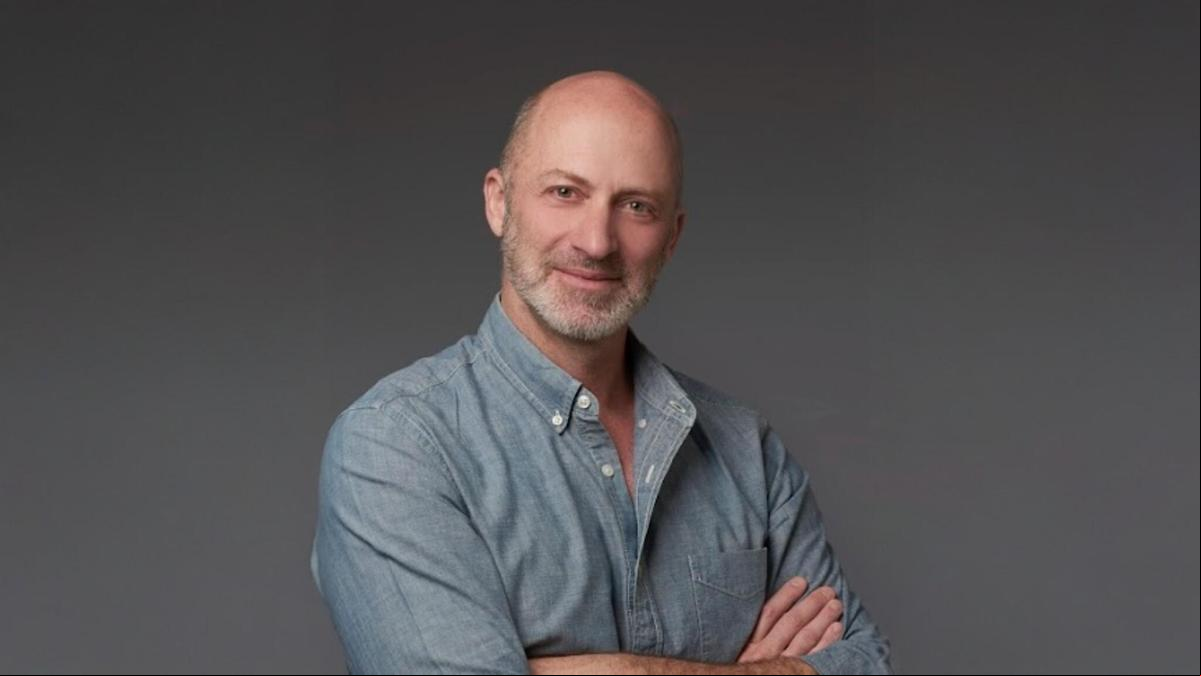 Estanislao Bachrach, biólogo: “Entender y ajustar tu forma de pensar puede cambiar radicalmente cómo vives y cómo te relacionas con todo lo que te rodea”