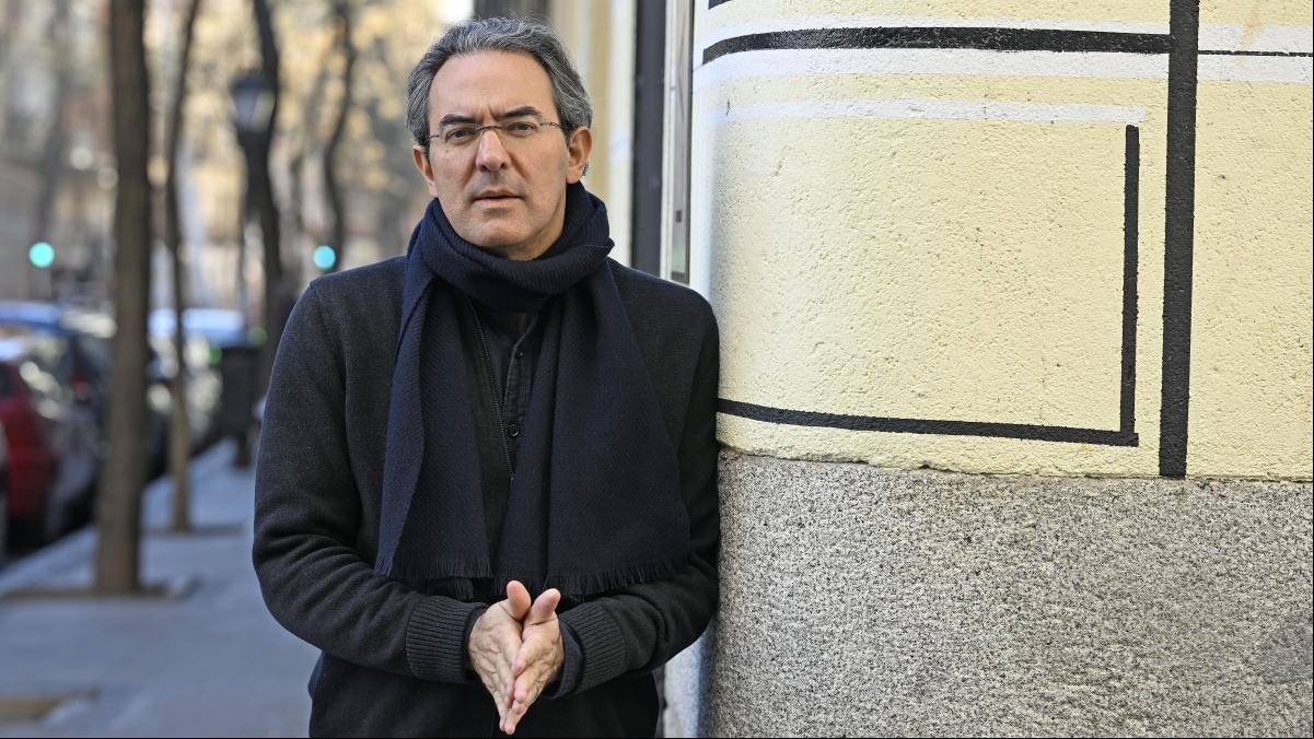 Juan Gabriel Vásquez: “Feliza murió de un infarto fulminante en el restaurante frente a García Márquez, que la había invitado a cenar”