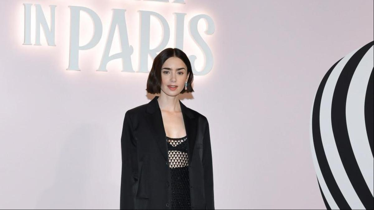 Críticas a Lily Collins, actriz de ‘Emily en Paris’, tras convertirse en madre por gestación subrogada