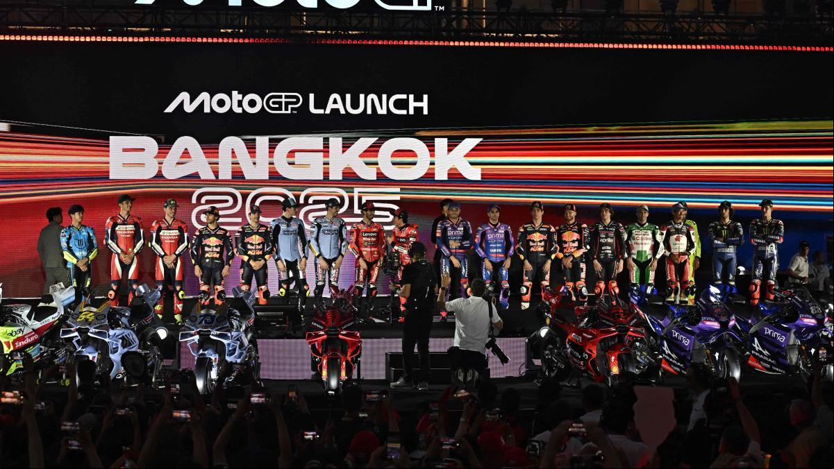 Espectacular presentación conjunta de todos los equipos de MotoGP en Bangkok