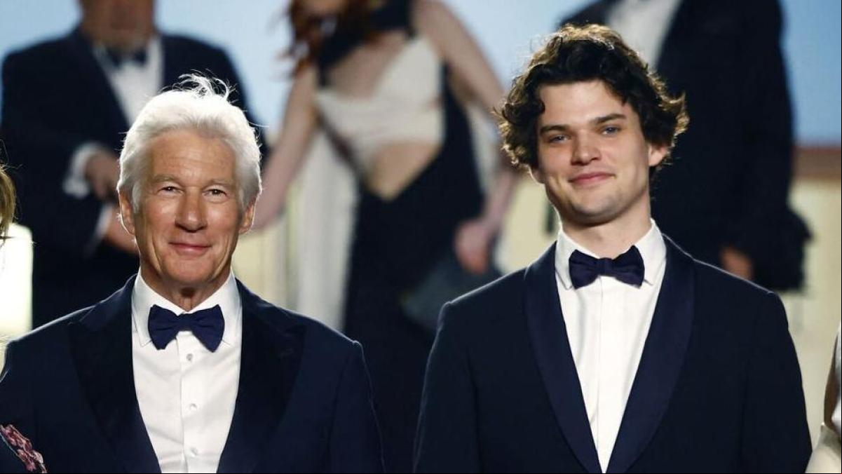 Así es Homer Gere, el discreto hijo mayor de Richard Gere: licenciado en psicología, líder de una banda punk y futuro actor