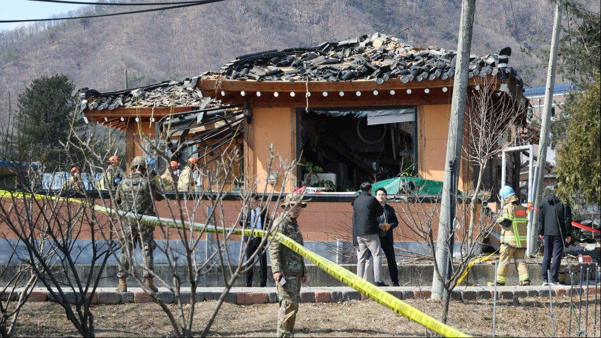 Aviones militares bombardean por error una zona civil en Corea del Sur