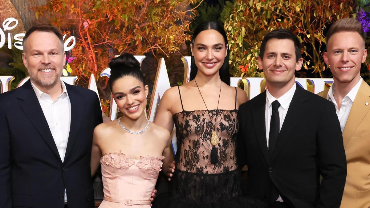 Gal Gadot y Rachel Zegler, juntas en el estreno de Blancanieves pese a la tensión entre ellas