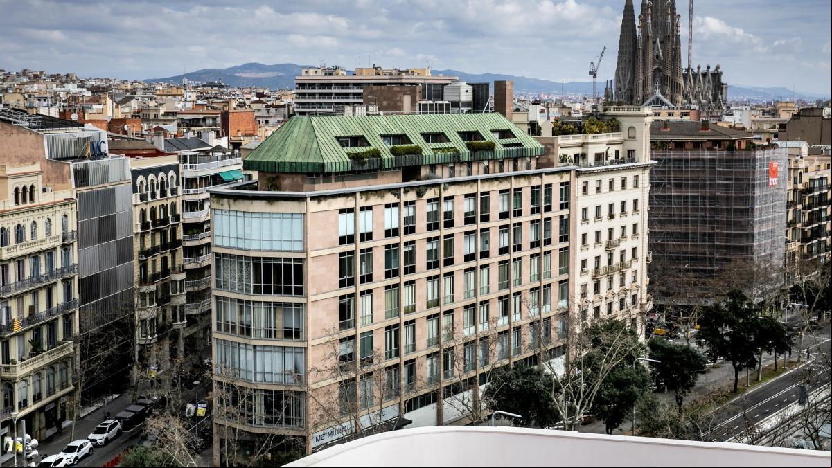 MC Mutual reforma uno de los primeros edificios proyectados por Bohigas MC Mutual reforma uno de los primeros edificios proyectados por Bohigas