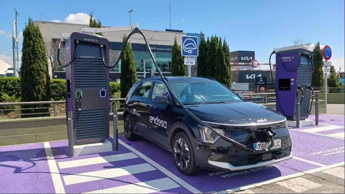 En marcha el hub de recarga eléctrica más potente de Catalunya