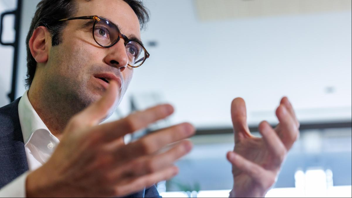 Cuerpo se entrevistará con el secretario del Tesoro de EE.UU. tras el aviso por el acercamiento a China