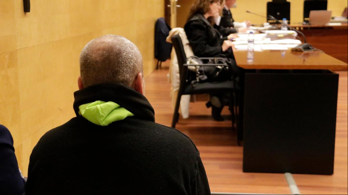 La audiencia de Girona condena a 30 años al hombre que mató a una mujer para robarle la autocaravana