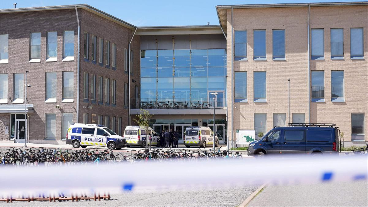 Al menos tres heridos en una escuela finlandesa tras apuñalar un alumno a varios compañeros