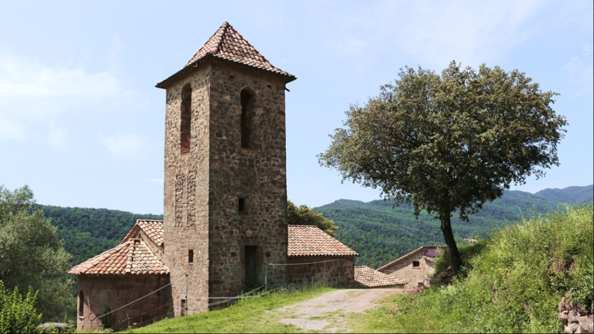 Sant Miquel de la Miana, corazón de la Alta Garrotxa