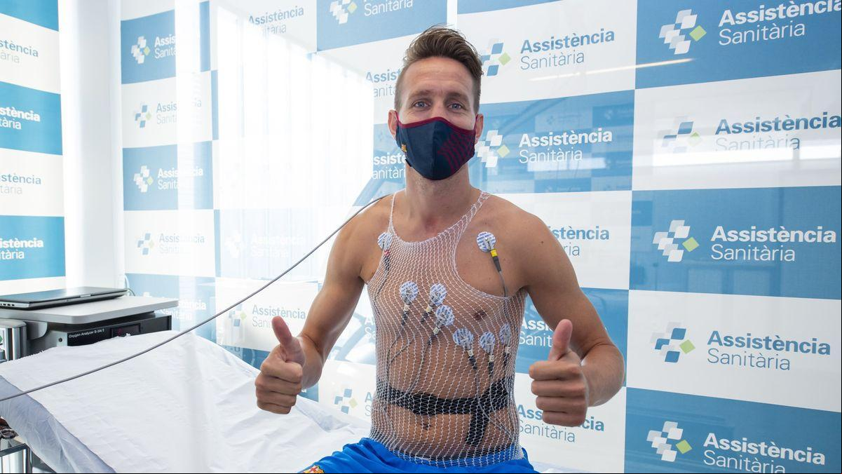 De Jong supera la revisión médica y realiza su primer entrenamiento