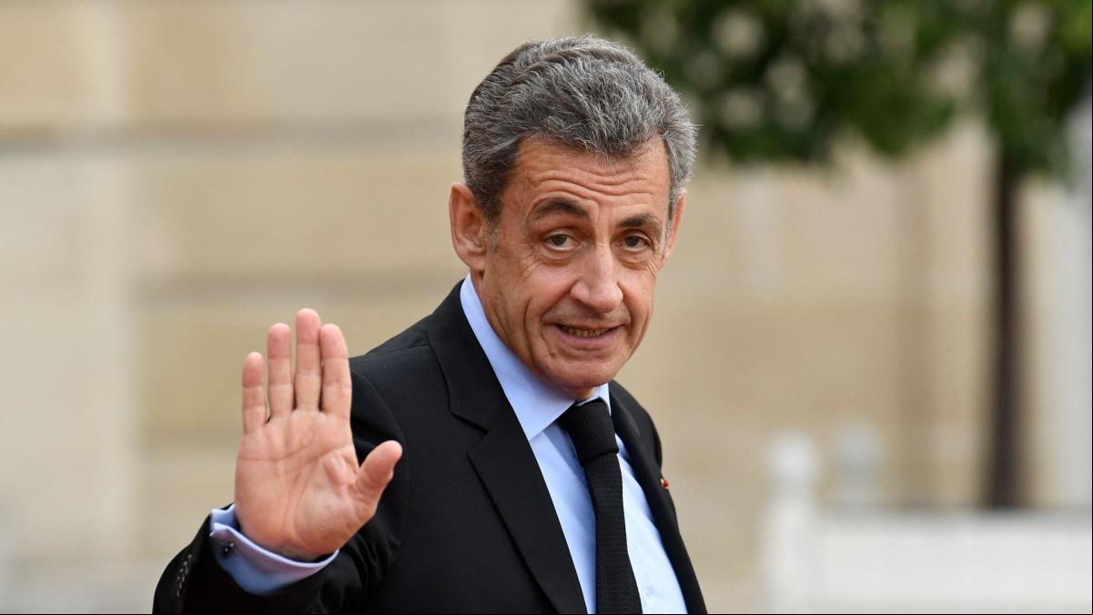 Sarkozy da su apoyo a Macron para la segunda vuelta